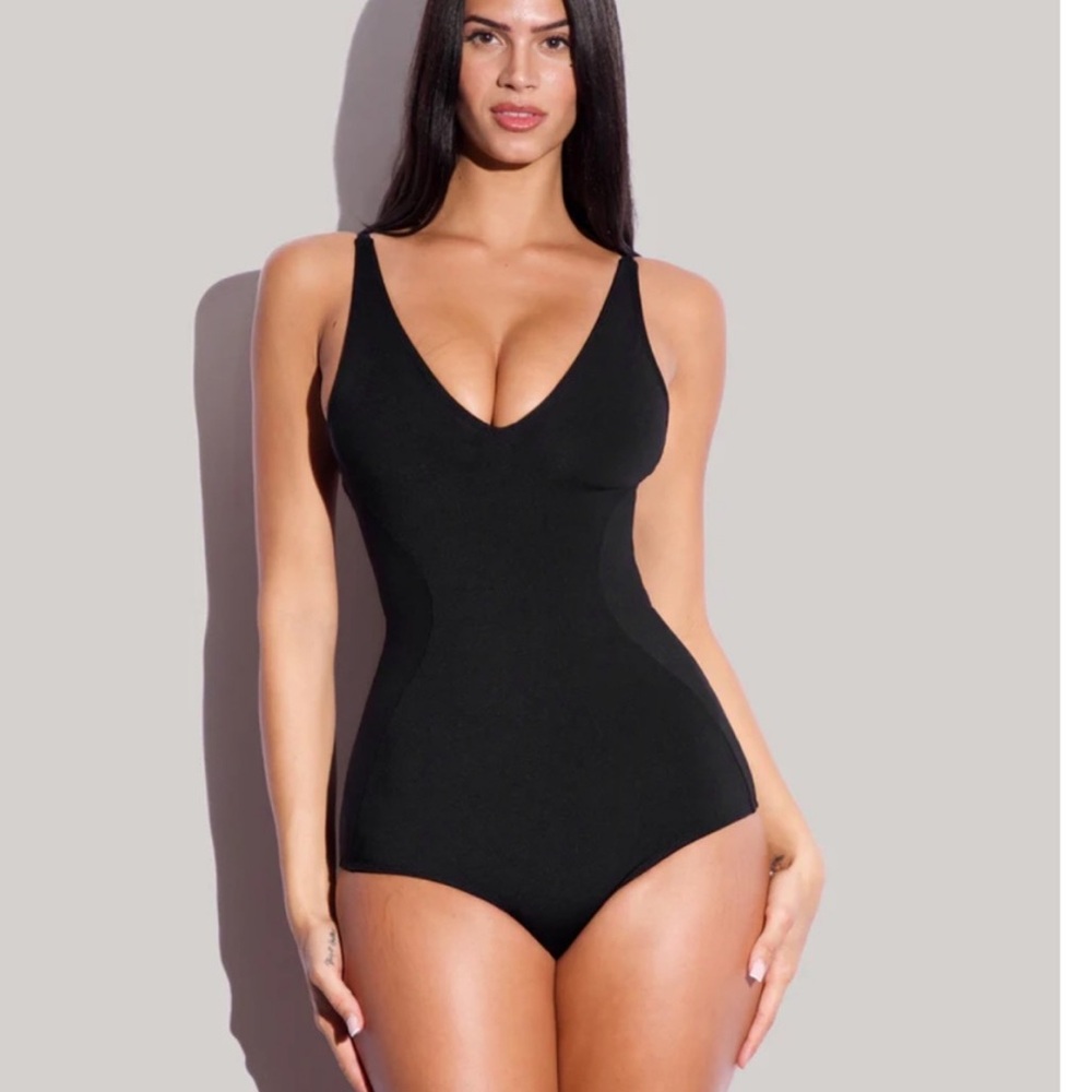 TA3 PLUNGEY CONTOUR HIPSTER XL Short